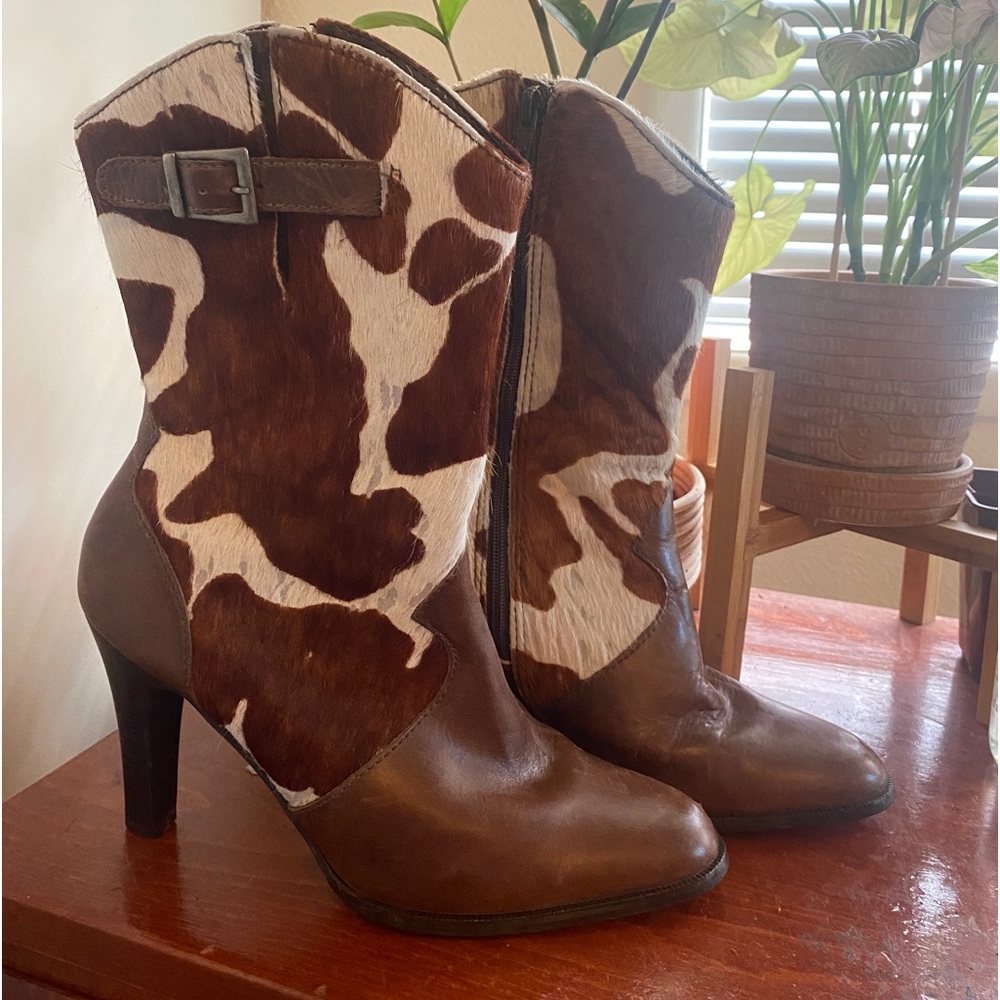 Matisse brand cowhide heel boots